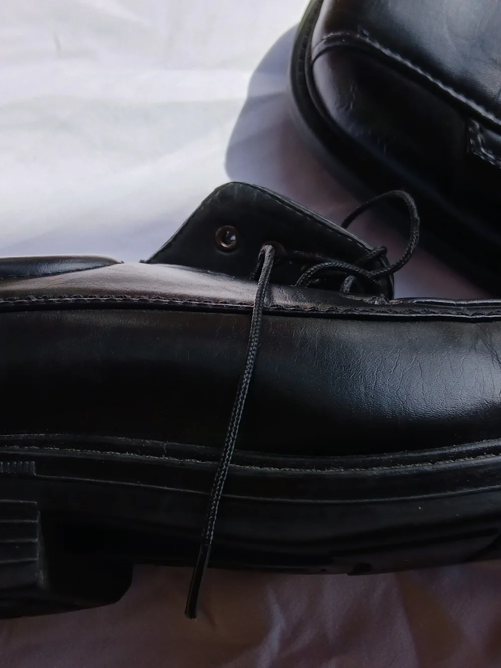 Reebok Classic Men's Black Leather Lace-Up Derby Shoes